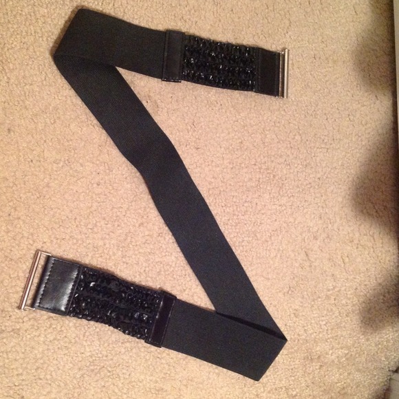 Black stretch belt