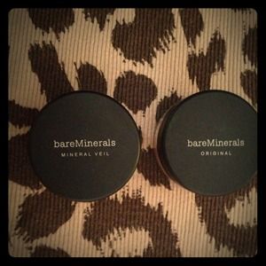 Mineral Make-Up Reserved for 'petiteone'