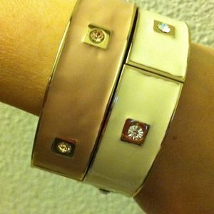 Sequined bangles with stud