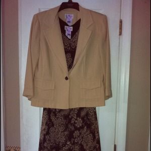 R&K Originals 2 pc. Dress and Blazer - size 12P.