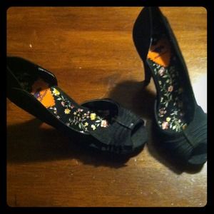 Black, Rocket Dog heels