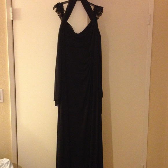 Evening Gown - Picture 1 of 4