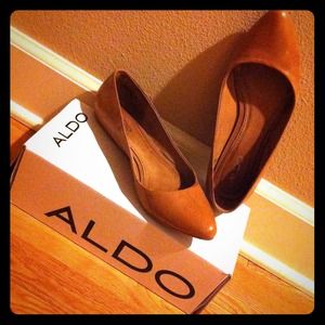 Light brown leather flats