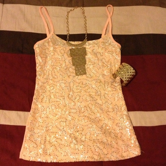 🌟SOLD🌟Cute sequence top