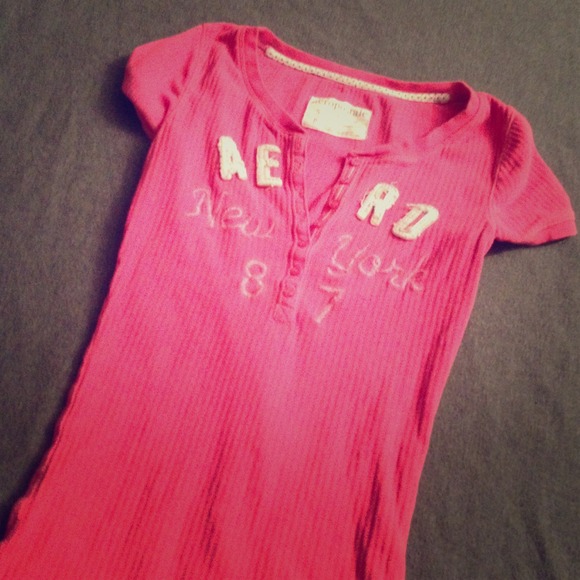Aeropostale small hot pick shirt