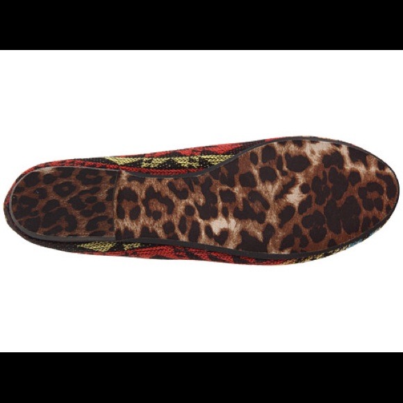 Betsey Johnson Aztec Flat 🆕 - Picture 4 of 4