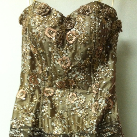 Evening Dress - Picture 2 of 4