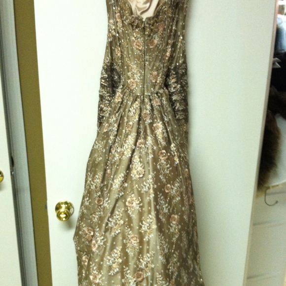 Evening Dress - Picture 4 of 4