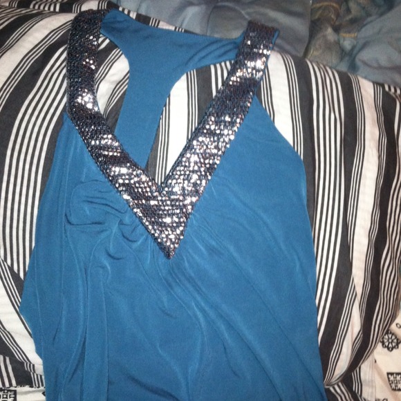 Cut blue top!!!