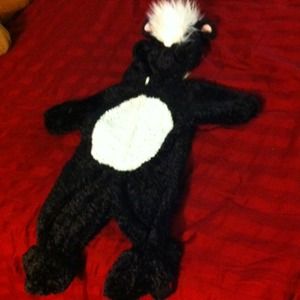0-3 month skunk costume baby