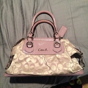 ⚠⚠⚠* Reserved* Pretty light purple coach purse