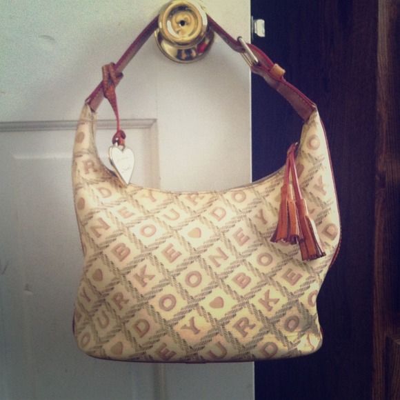 Dooney & Bourke bucket bag - Picture 1 of 1