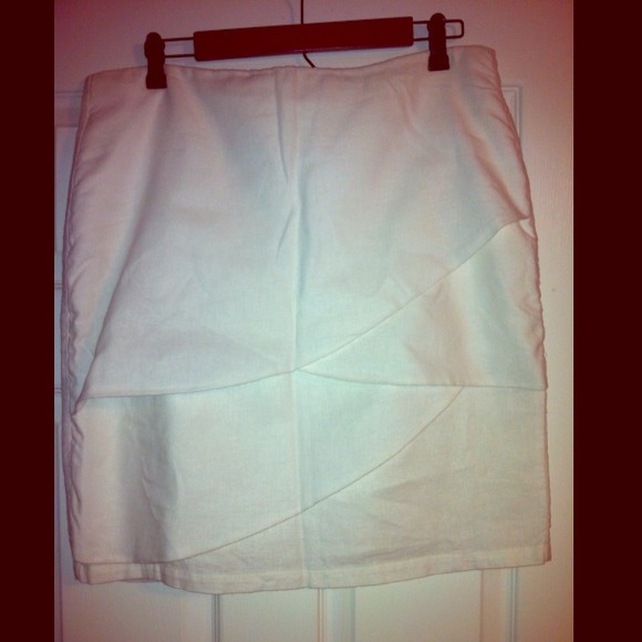 White Linen Knee Length Skirt