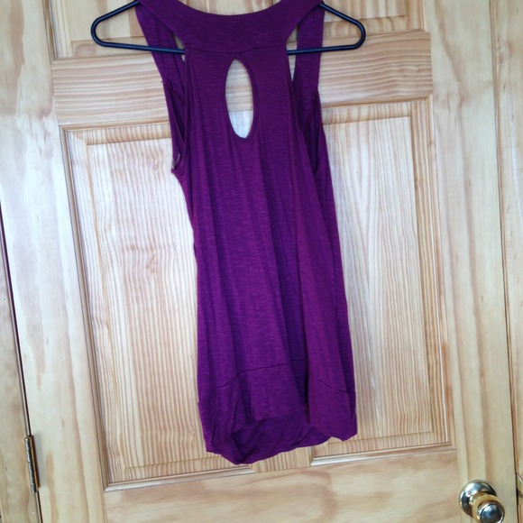 Top - Picture 2 of 3