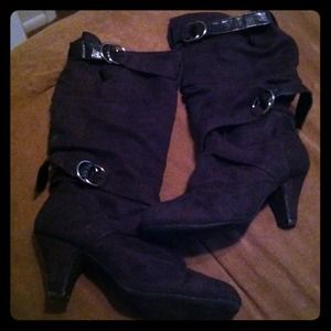 Black Boots!