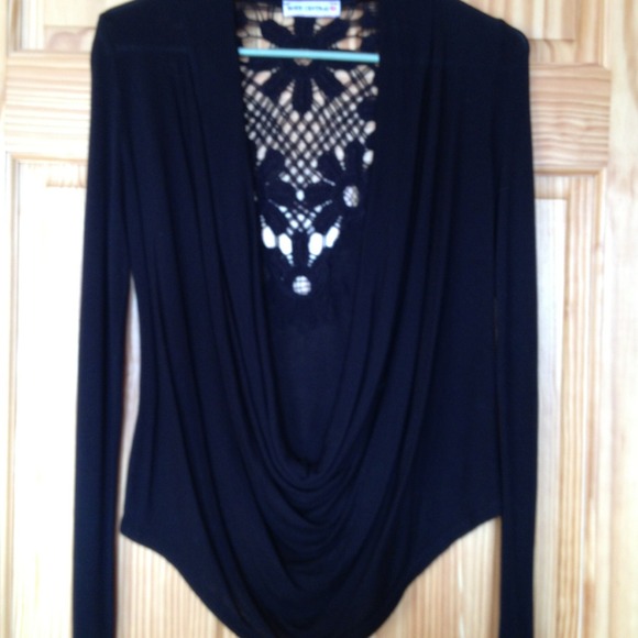 Top - Picture 2 of 3