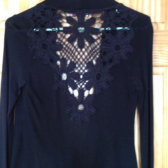 Top - Picture 3 of 3