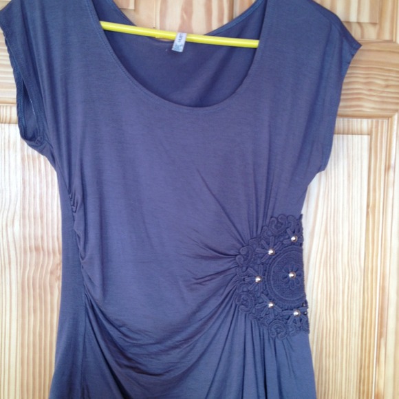 Top - Picture 3 of 3