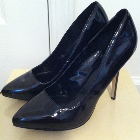 Blk heels