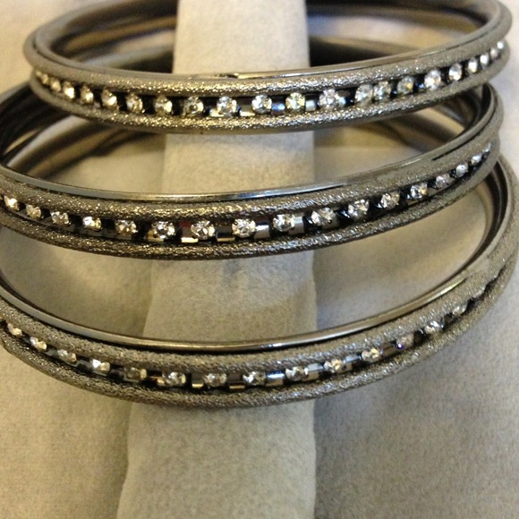 Bracelets Set - Picture 2 of 2