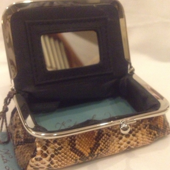 SOLD - Picture 3 of 4