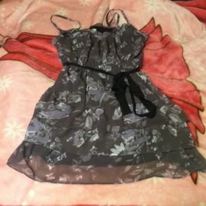 Cute American Eagle dress.