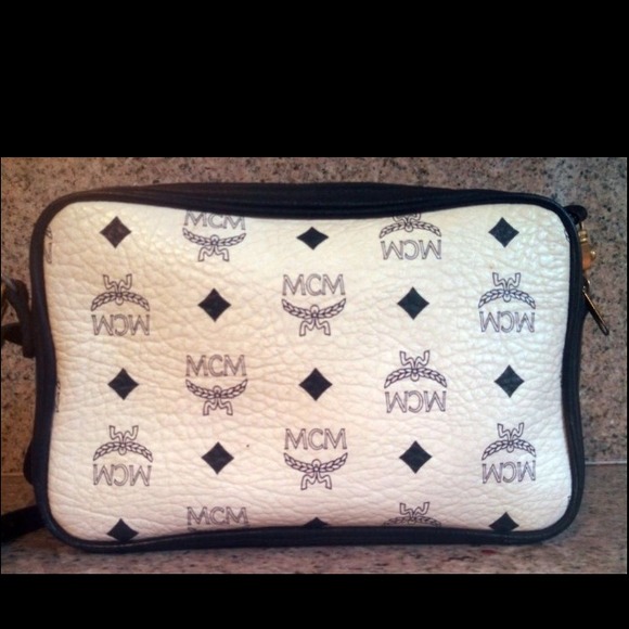 Authentic MCM handbag - Picture 2 of 4