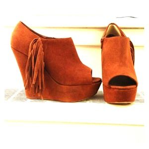 Steve Madden brown tassle open toe wedges