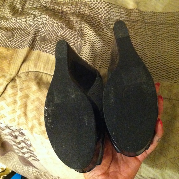 Wet seal wedge heels! - Picture 4 of 4