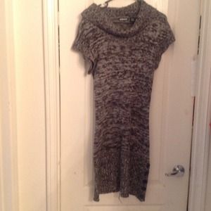 Dollhouse Short sleeve sweater dress🔥Reduced✨