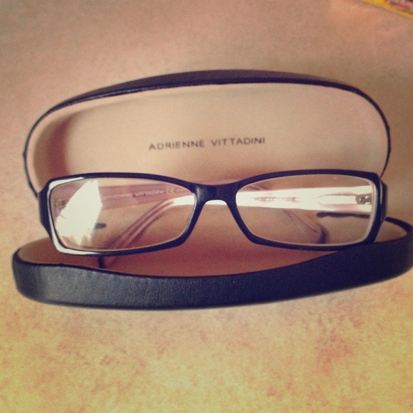 Adrienne Vittadini frames
