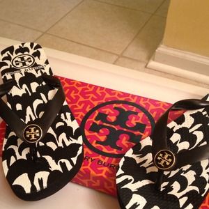 *SOLD**Authentic Tory Burch Wedge flip flops!