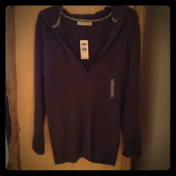 Brown old navy hoody sweater.