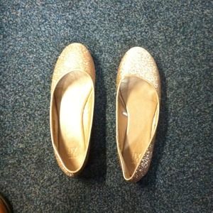 New York & Co. Gold flats