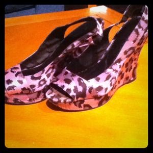 Pink leopard print wedges, size 7.5.