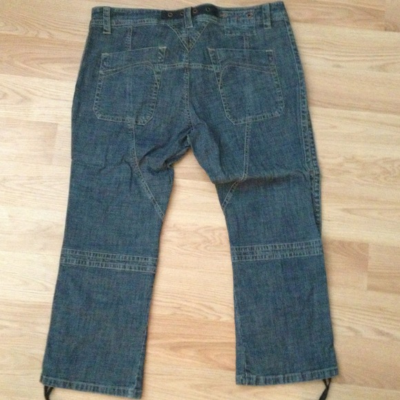 Capri pants - Picture 2 of 4