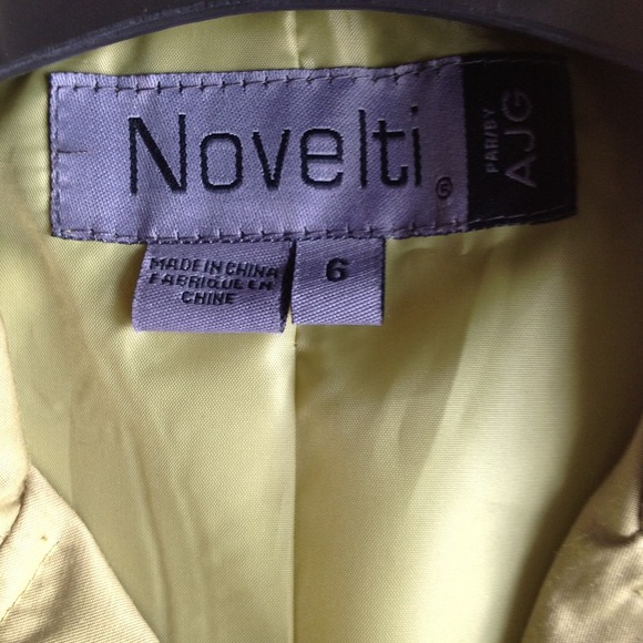 🍃💕NWT Gorgeous Ruffle Trench Coat - Picture 2 of 5