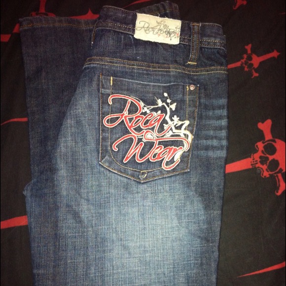 Size 9 Rocawear jeans. Worn one time