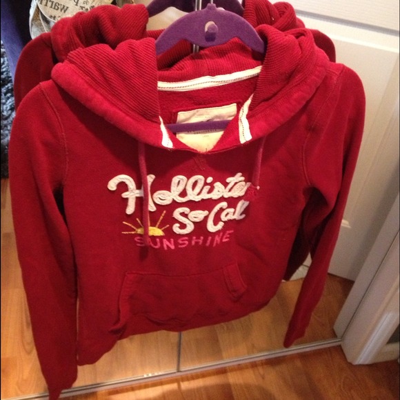 Hollister sweatshirt!