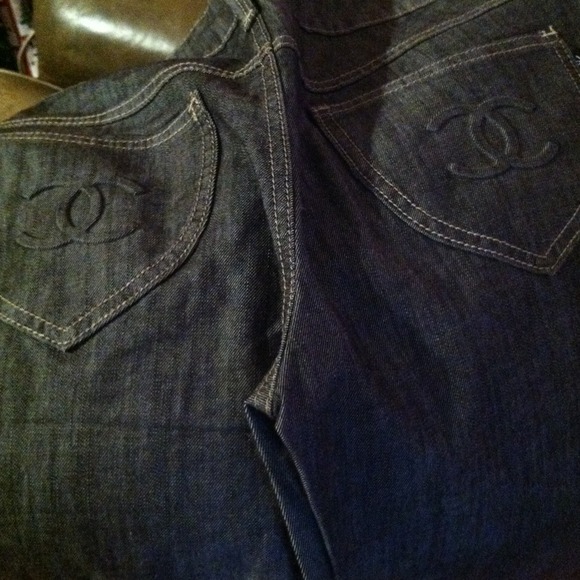 3D pockets!!Chanel black Authentic Jeans!!! - Picture 5 of 7