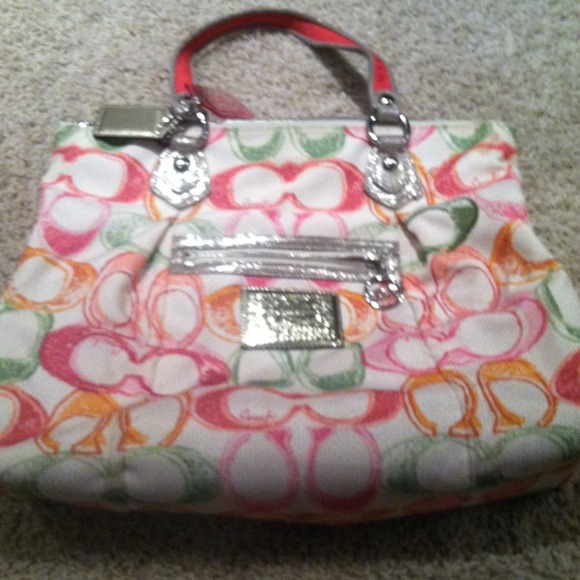 Colorful coach handbag 🚫no trades🚫