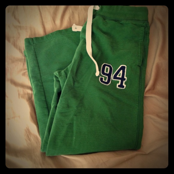 Sold in bundle Green sweats