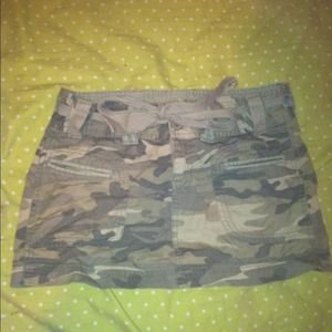 ⚠⚠reduced⚠⚠Camo skirt