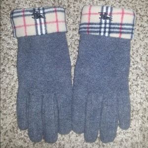 EUC Burberry Gloves