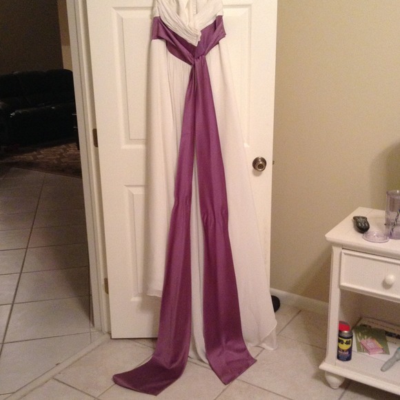 Sold......Wedding dress - Picture 2 of 4