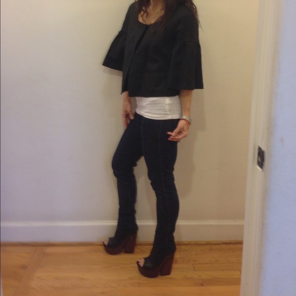 Banana Republic linen black cropped jacket - Picture 2 of 4