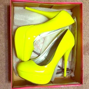 Highlighter Yellow heels