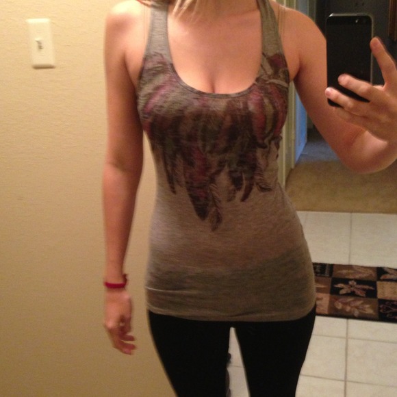 Super cute feather tank