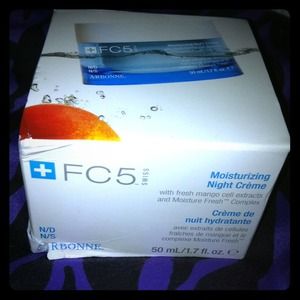 Arbonne moisturizing night cream