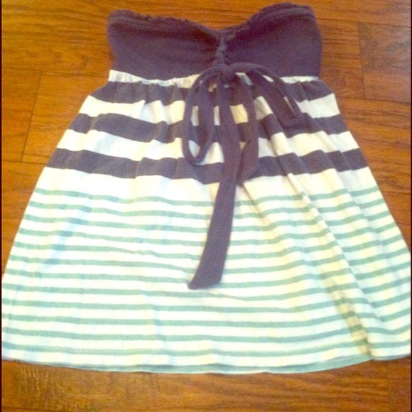 Blue striped tube top 💠
